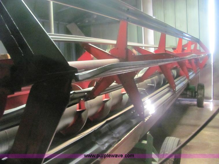 image for item 6920 Massey-Ferguson 860 combine