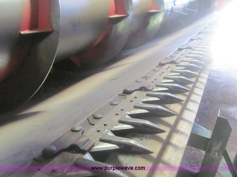 image for item 6920 Massey-Ferguson 860 combine