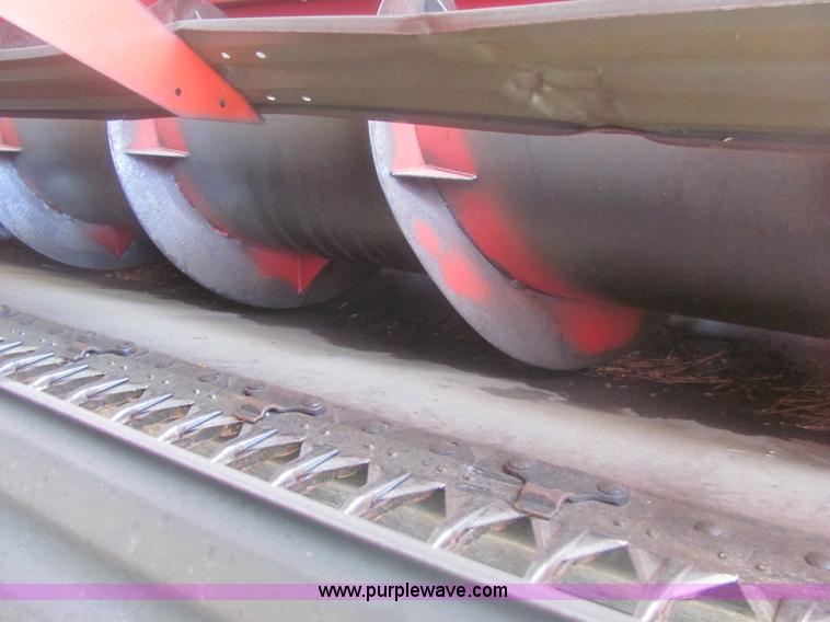 image for item 6920 Massey-Ferguson 860 combine