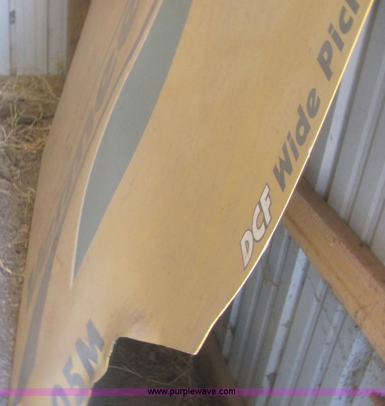 image for item 6922 Vermeer 605M DCF wide pickup baler doors