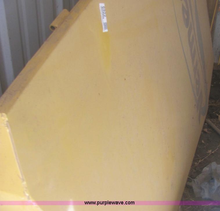 image for item 6922 Vermeer 605M DCF wide pickup baler doors