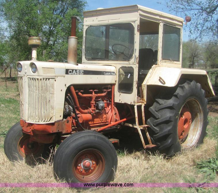 image for item 6924 Case 930 Comfort King tractor