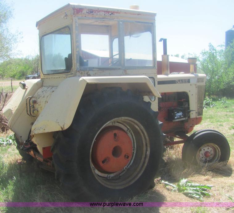 image for item 6924 Case 930 Comfort King tractor