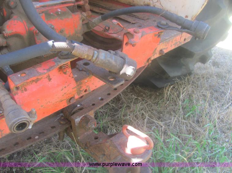 image for item 6924 Case 930 Comfort King tractor