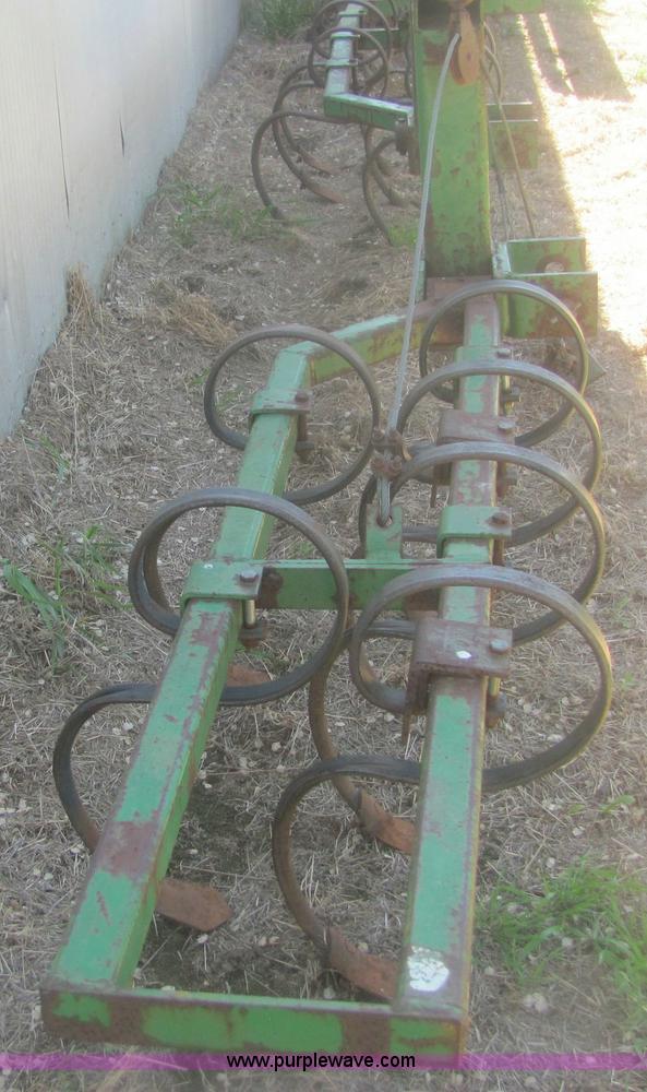 image for item 6925 11' track scratcher