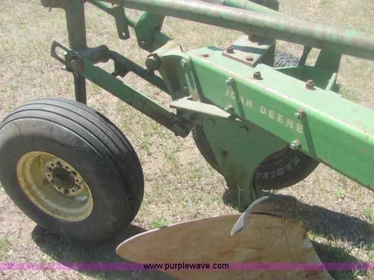 image for item 6927 John Deere six bottom plow