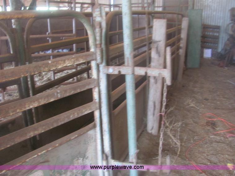 image for item 6935 Powdes River 18.5' livestock ally way