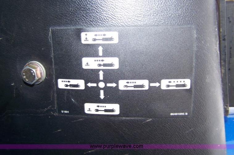 image for item 7292 2005 New Holland TC29D tractor with loader and tiller