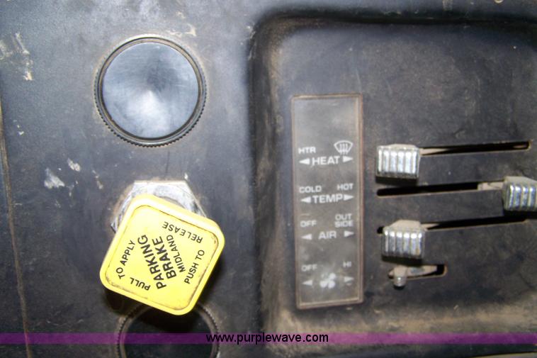 image for item 7468 1984 Big Wheels 6-55 spray rig truck