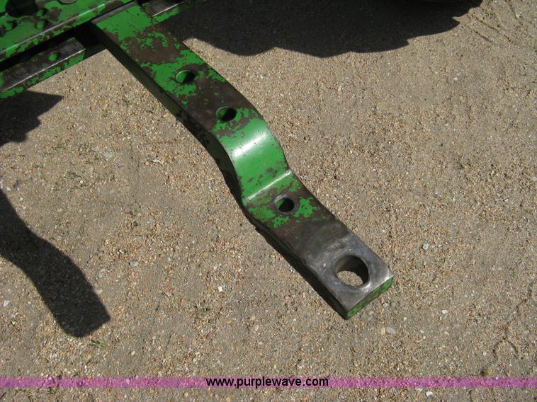 image for item 8127 John Deere 4040 tractor