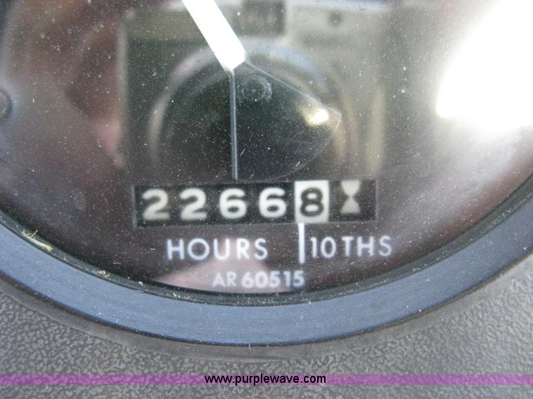 image for item 8127 John Deere 4040 tractor