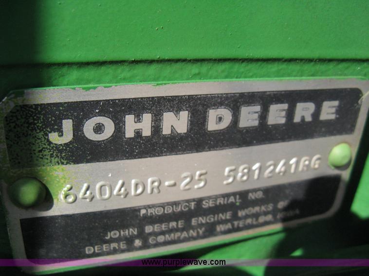image for item 8127 John Deere 4040 tractor