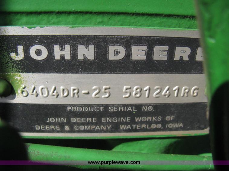 image for item 8127 John Deere 4040 tractor
