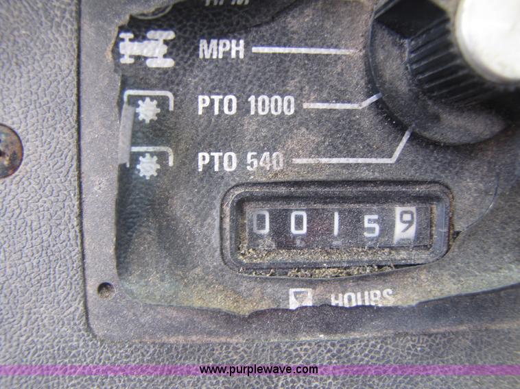 image for item 8460 1979 International 1086 tractor