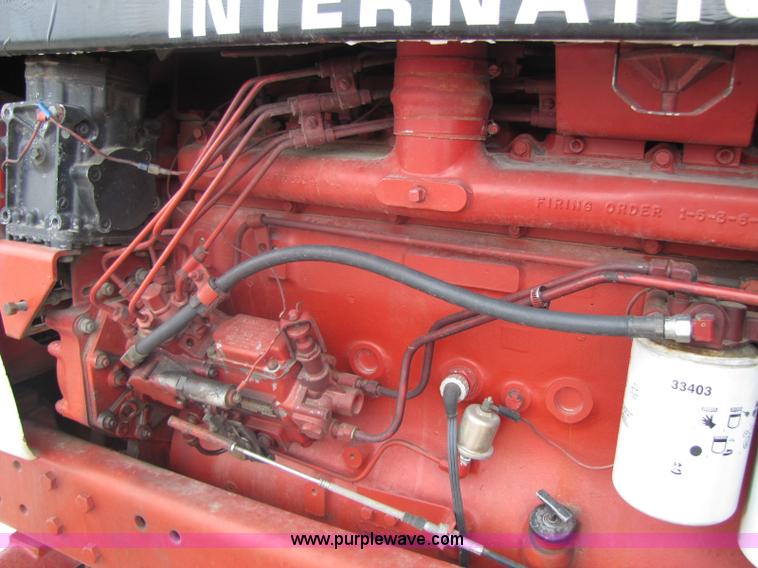 image for item 8460 1979 International 1086 tractor