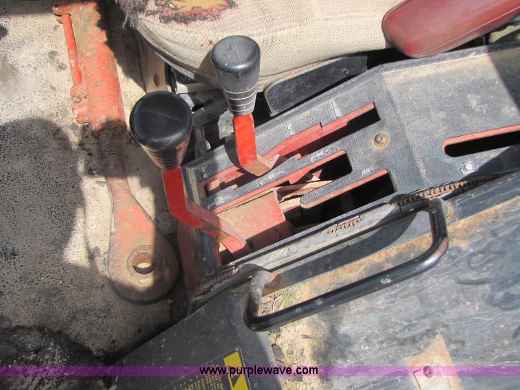 image for item 8461 International Harvester 1086 tractor