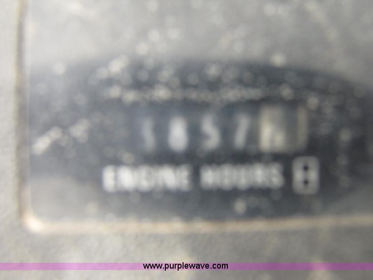 image for item 8461 International Harvester 1086 tractor