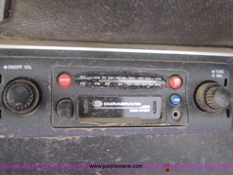 image for item 8461 International Harvester 1086 tractor