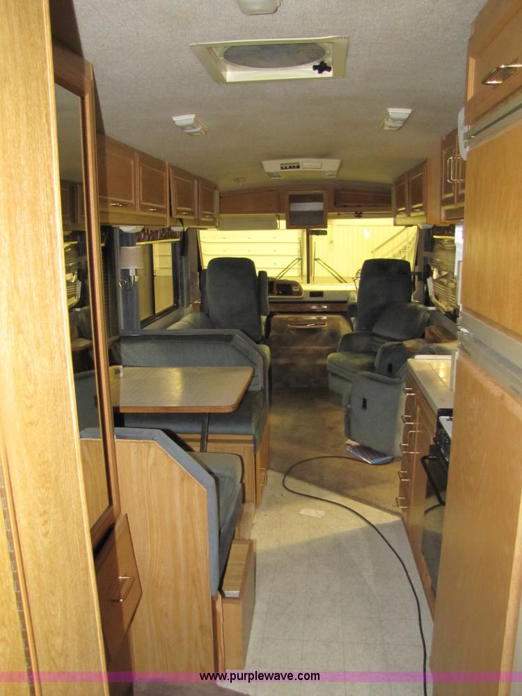 image for item 8480 1992 Chevrolet P30 Fleetwood Coronado RV motor-home