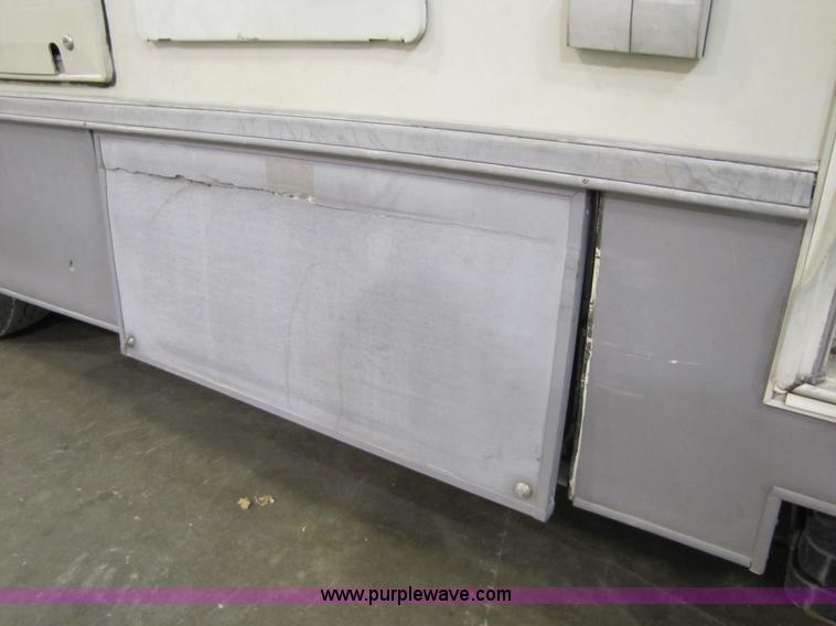 image for item 8480 1992 Chevrolet P30 Fleetwood Coronado RV motor-home