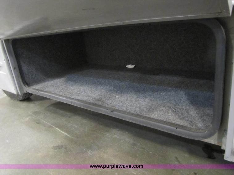 image for item 8480 1992 Chevrolet P30 Fleetwood Coronado RV motor-home