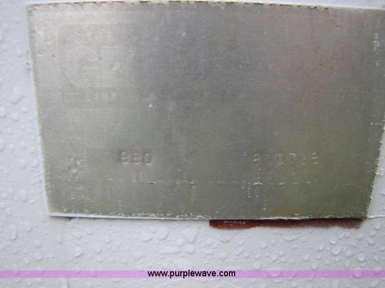 image for item 8531 John Deere 4020 tractor with loader