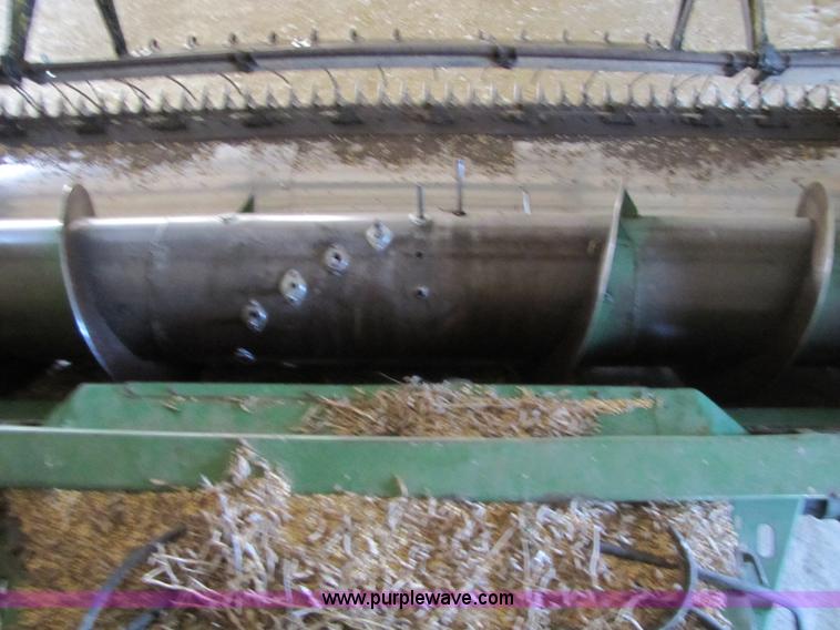 image for item 8660 1979 John Deere 7720 combine and header