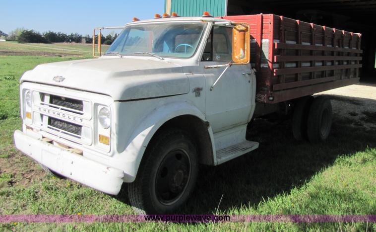 image for item 8661 1967 Chevrolet C50 grain truck