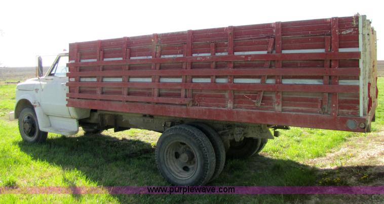 image for item 8661 1967 Chevrolet C50 grain truck