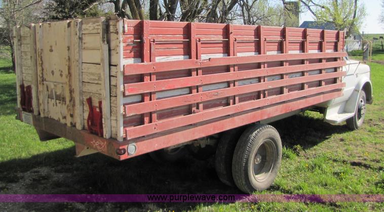 image for item 8661 1967 Chevrolet C50 grain truck
