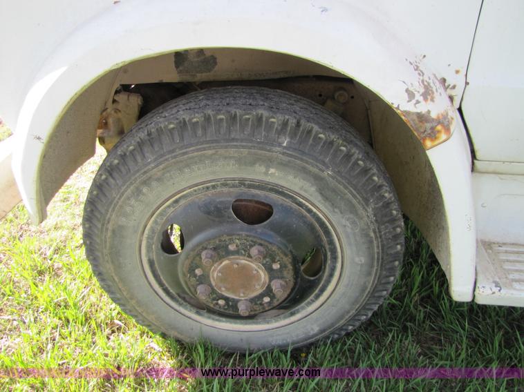 image for item 8661 1967 Chevrolet C50 grain truck