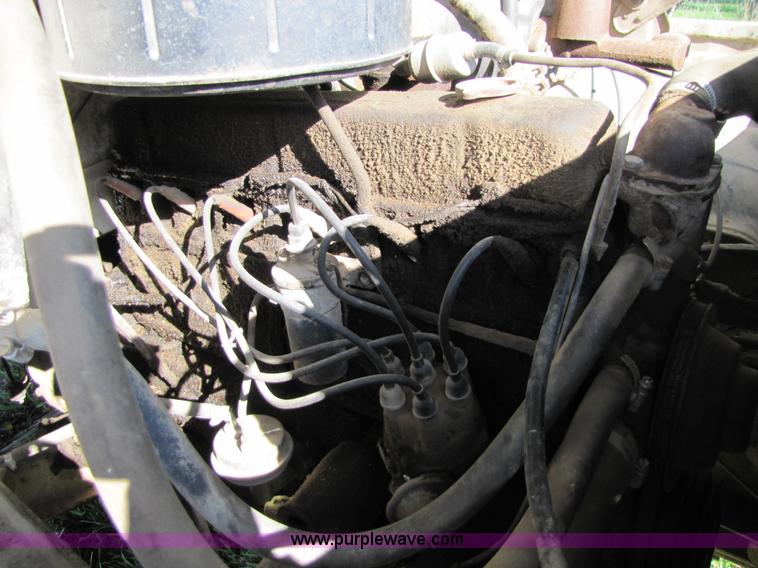 image for item 8661 1967 Chevrolet C50 grain truck