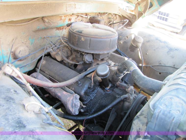 image for item 8662 1961 Ford F600 grain truck