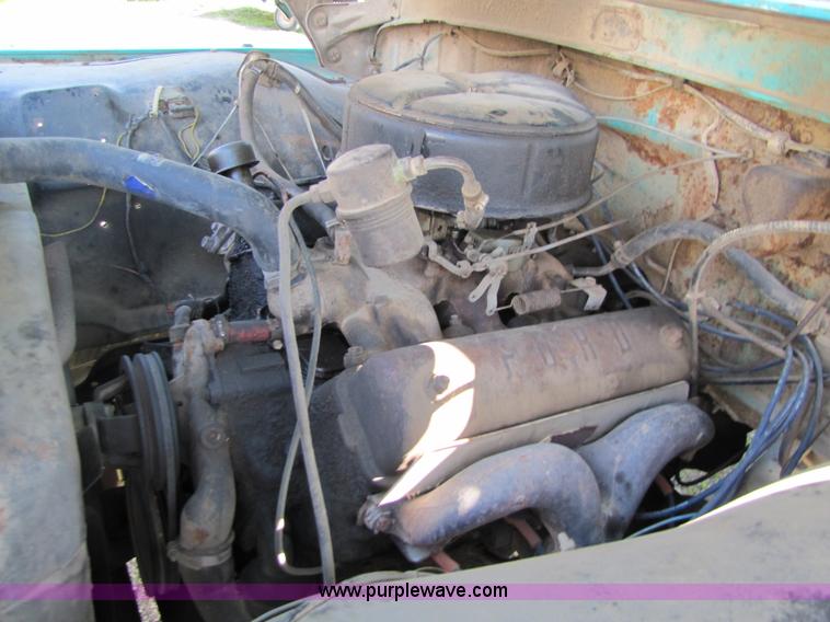 image for item 8662 1961 Ford F600 grain truck