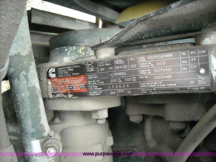 image for item 1001 1998 Ford F800 truck with CME drill attachment