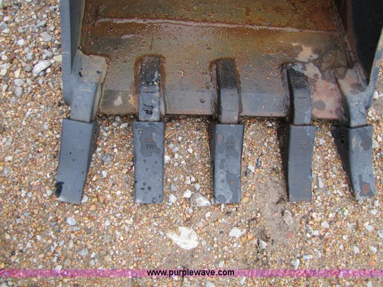 image for item 2460 24" C-P backhoe bucket with five teeth