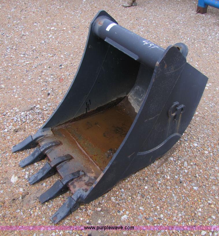 image for item 2463 24" C-P backhoe bucket with five teeth