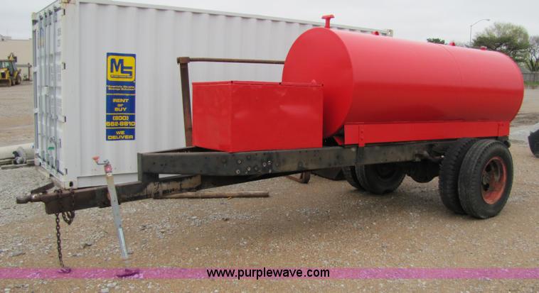 image for item 2464 1,000 gallon fuel tank on shop built trailer