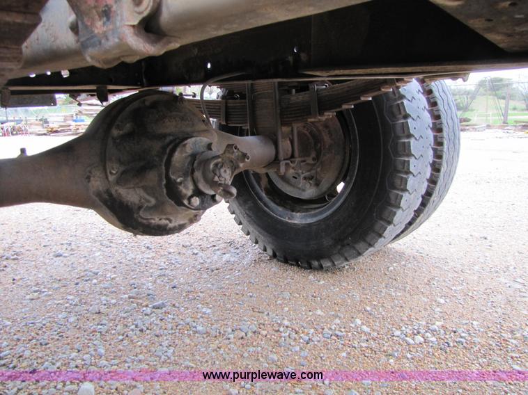 image for item 2464 1,000 gallon fuel tank on shop built trailer