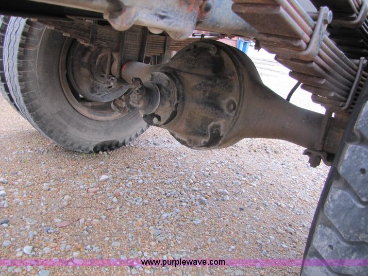 image for item 2464 1,000 gallon fuel tank on shop built trailer