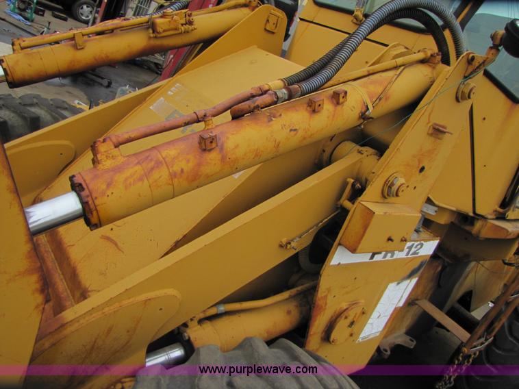 image for item 3464 1985 Fiat-Allis FR 12 wheel loader