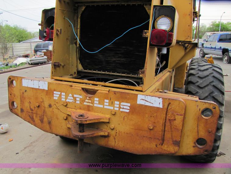 image for item 3464 1985 Fiat-Allis FR 12 wheel loader
