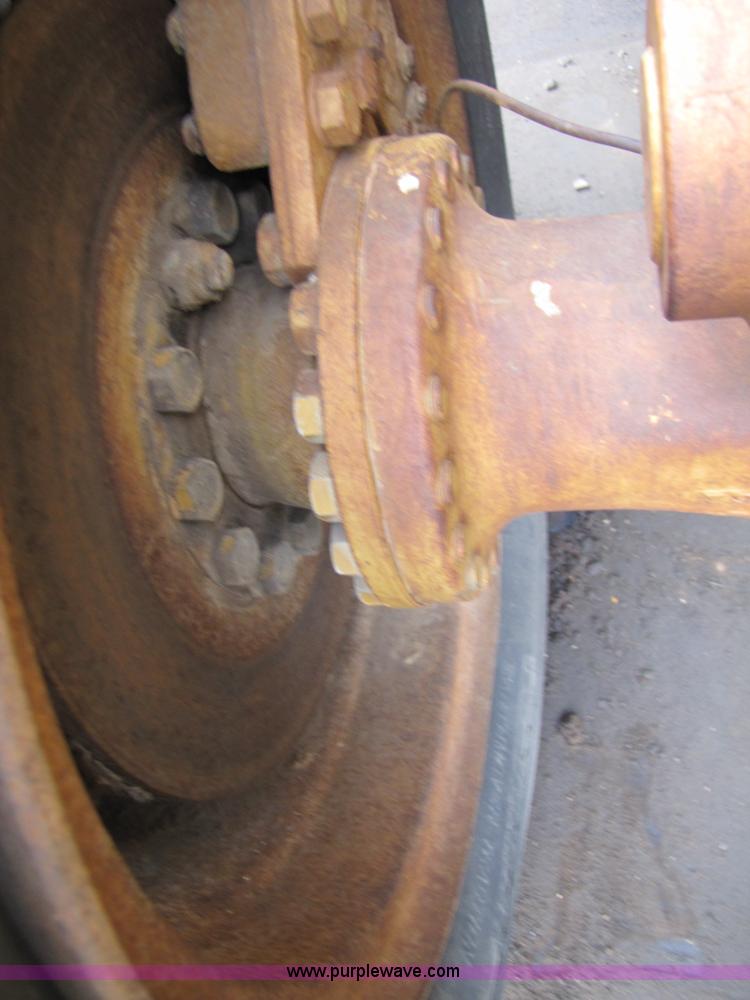 image for item 3464 1985 Fiat-Allis FR 12 wheel loader