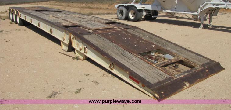 image for item 3476 1988 Trail King 50 ton folding trailer