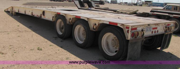 image for item 3476 1988 Trail King 50 ton folding trailer