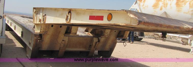 image for item 3476 1988 Trail King 50 ton folding trailer