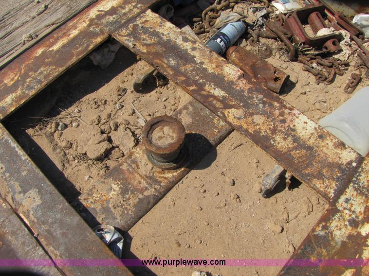 image for item 3476 1988 Trail King 50 ton folding trailer