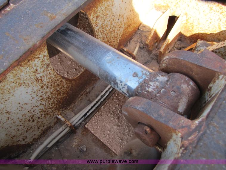 image for item 3476 1988 Trail King 50 ton folding trailer