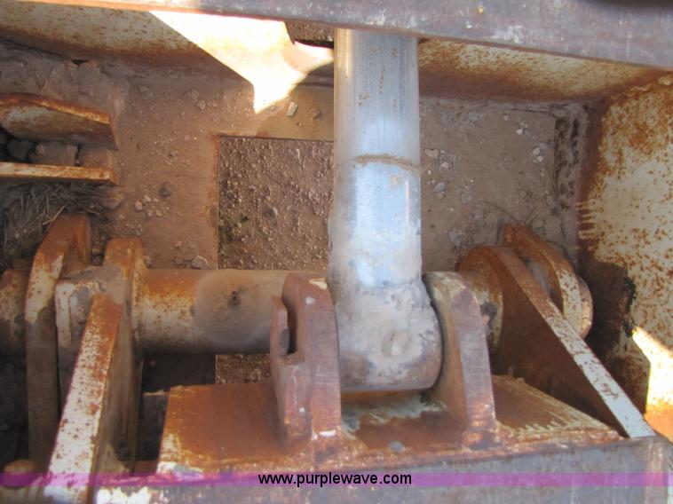 image for item 3476 1988 Trail King 50 ton folding trailer