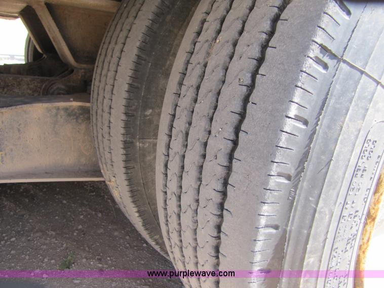 image for item 3476 1988 Trail King 50 ton folding trailer